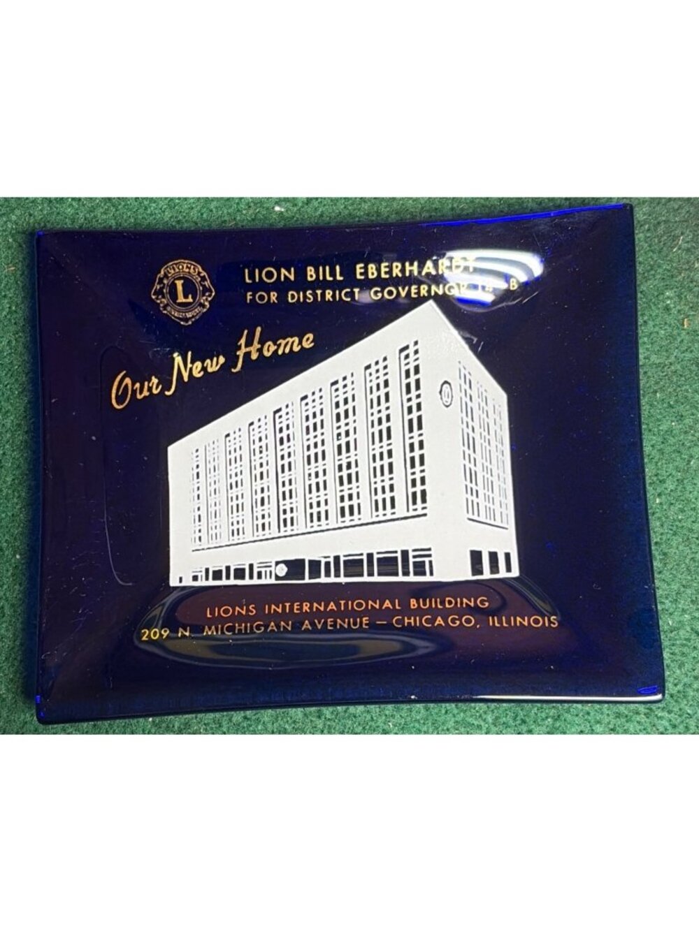 Vintage Lion Bill Eberhardt Glass Plate Lions International Chicago Art
